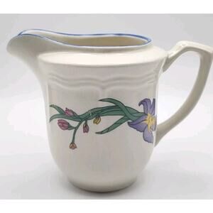 Creamer Bowl Angel by GIBSON DESIGNS VTG Discontinued RV9 Pastel